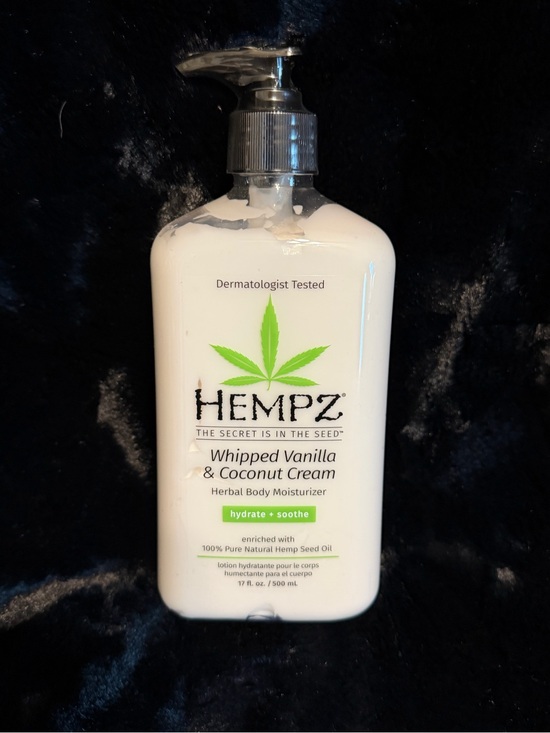 Hempz Other - Hempz Lotion (New still sealed)